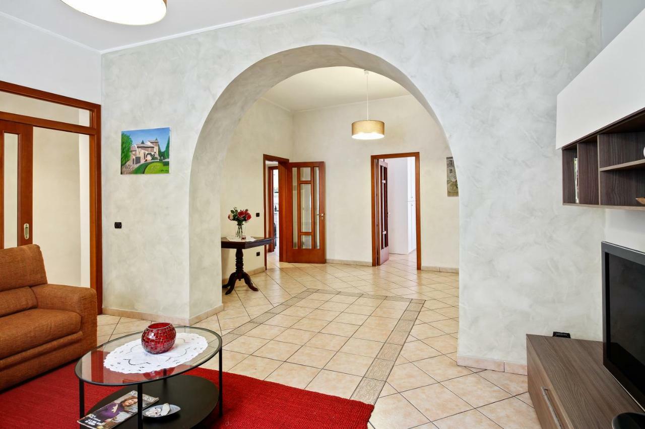 Central Balcony Apartment كاتانيا المظهر الخارجي الصورة