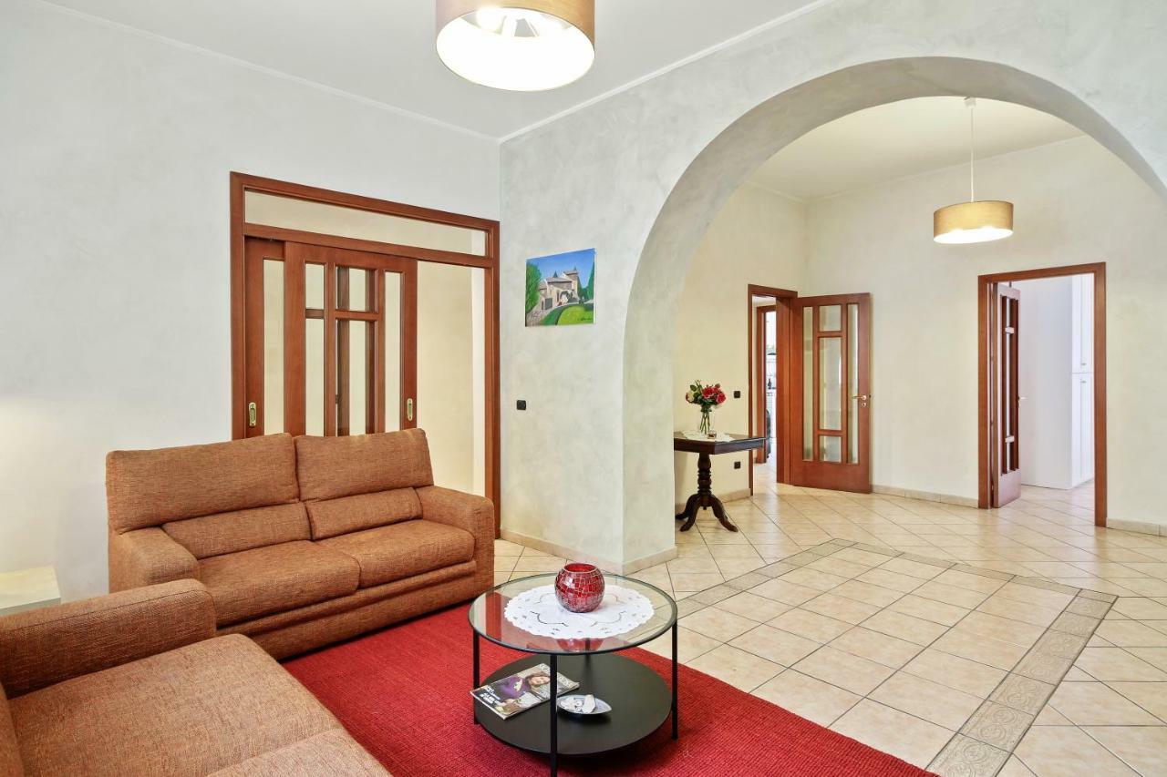 Central Balcony Apartment كاتانيا المظهر الخارجي الصورة