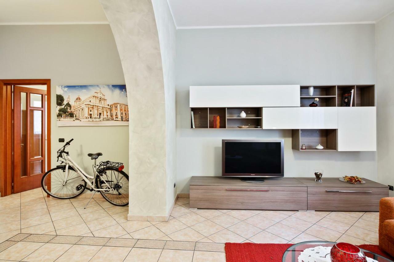 Central Balcony Apartment كاتانيا المظهر الخارجي الصورة